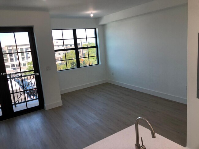 Foto del edificio - 4100 SW 64th Ave