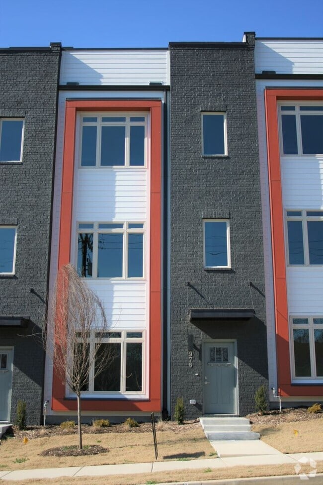 Building Photo - 976 Youngs Ln