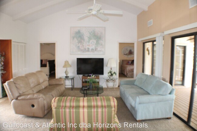 Building Photo - 3 br, 2 bath House - 909 Arawak