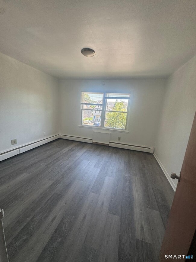 Foto del edificio - 155 Birdseye St