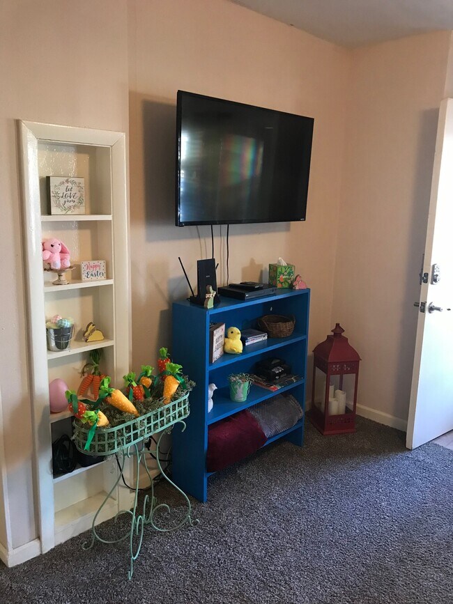 Foto del edificio - 912 Sherris Ln
