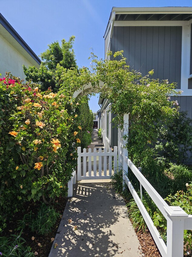 Foto principal - 231 Linden Ave