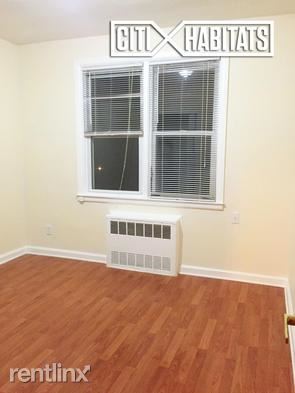 Building Photo - 60 Village Rd E