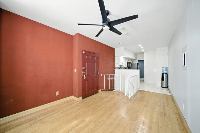 Building Photo - 224 48th St