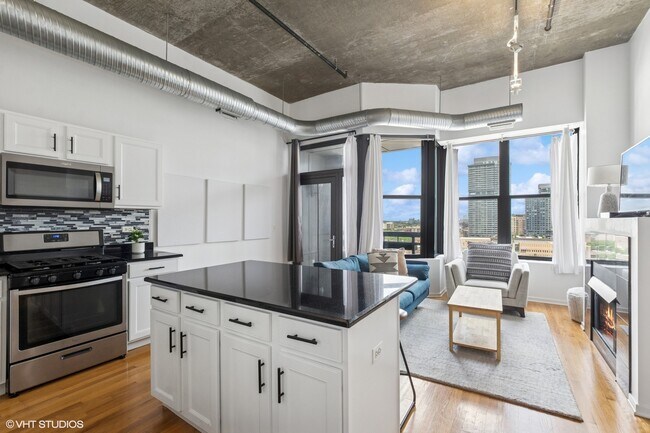 Foto del edificio - 849 N Franklin St