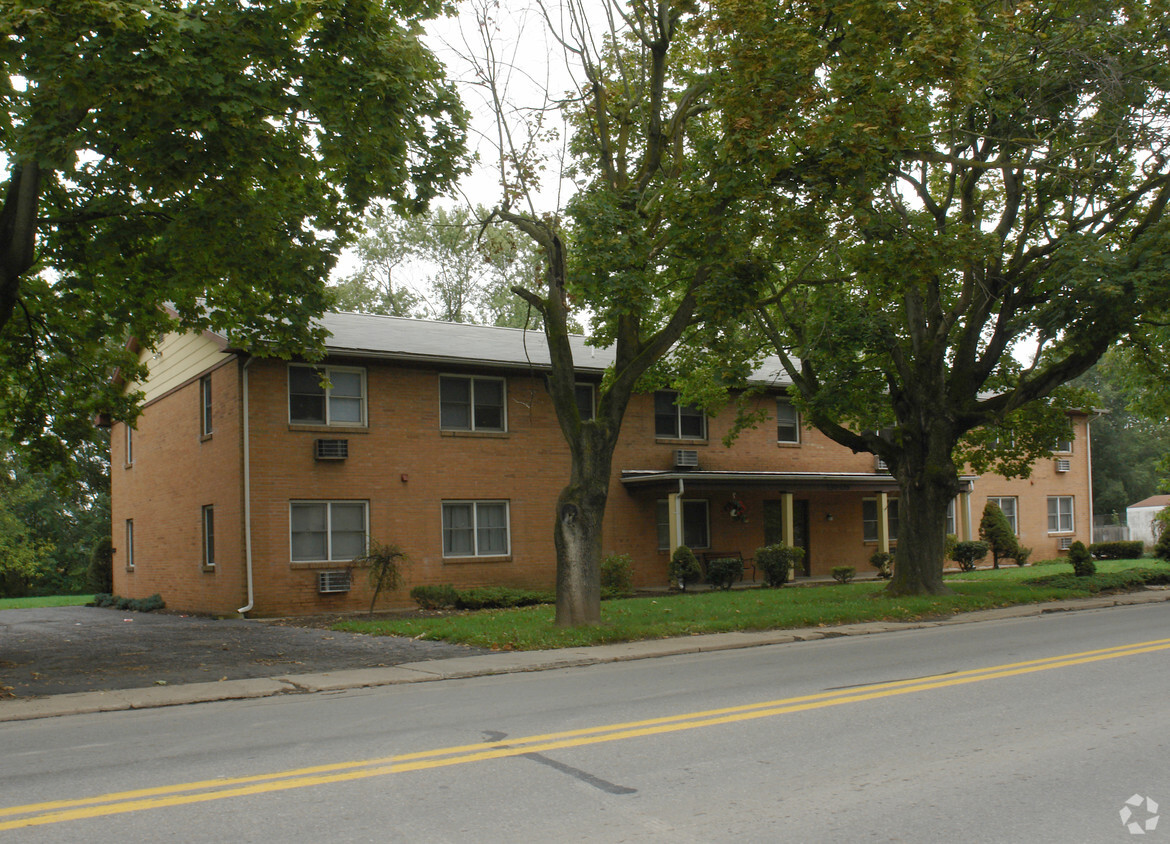 Building Photo - Edgewood Apartments