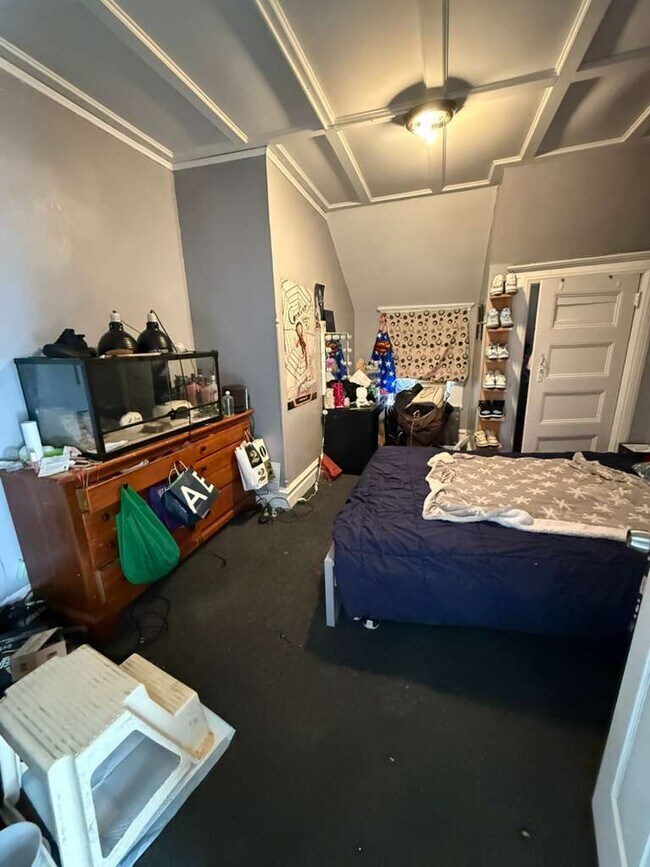 Dormitorio n.º 2 - 681 E 28th St