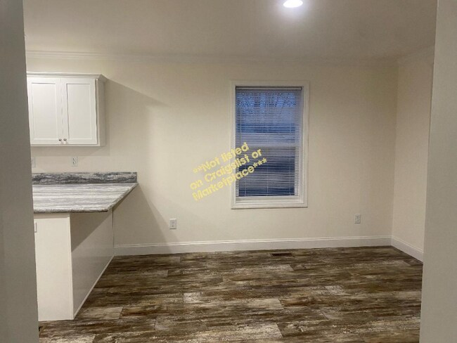 Foto del edificio - 245 Thompson St