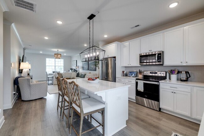 Foto del edificio - Townhome For Lease