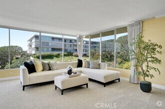 Building Photo - 32679 Seagate Dr
