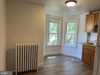 Building Photo - 414 E Chestnut St