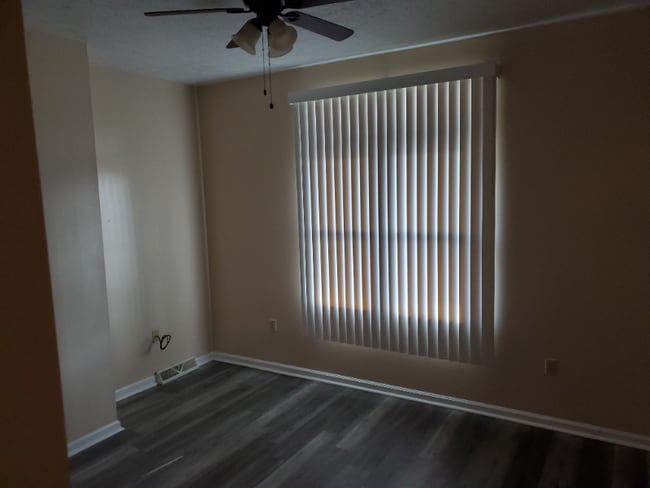 Foto del edificio - 600 Overbrook Blvd