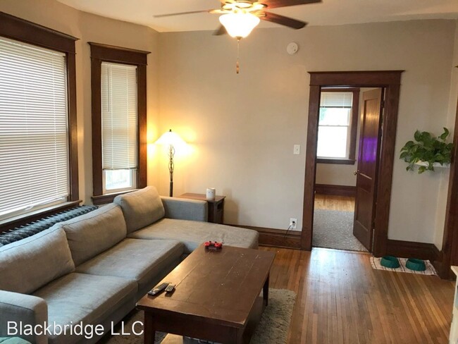 Building Photo - 3 br, 1 bath House - 138 George Street West