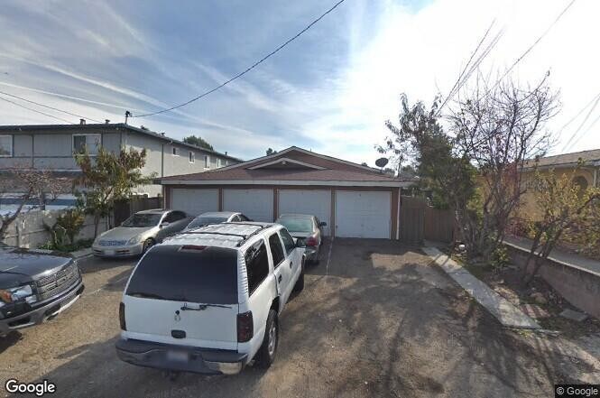 Primary Photo - 2801 College Ave