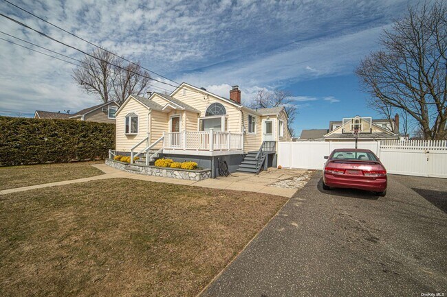 Building Photo - 296 43rd St