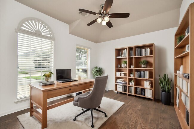 Foto del edificio - 25315 Walter Peak Ln