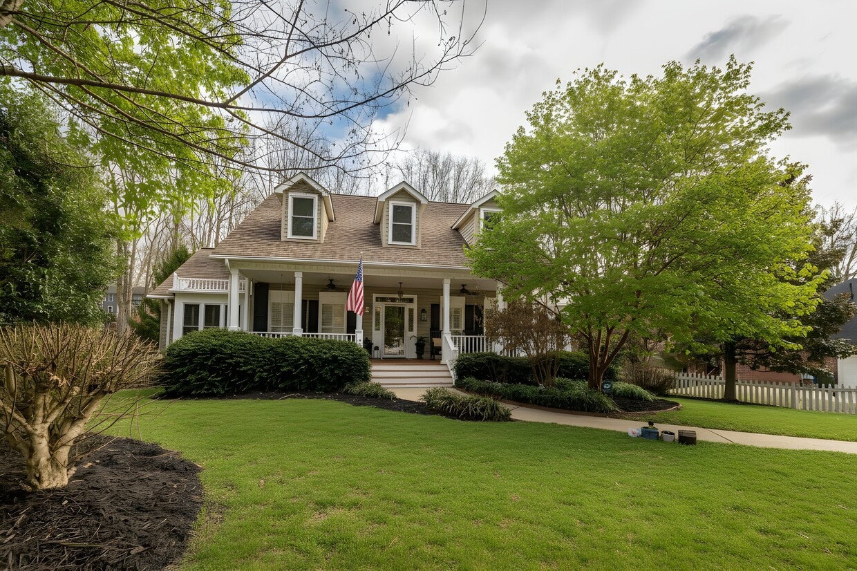 Photo - 10 Lotus Ct (Greenville, SC)