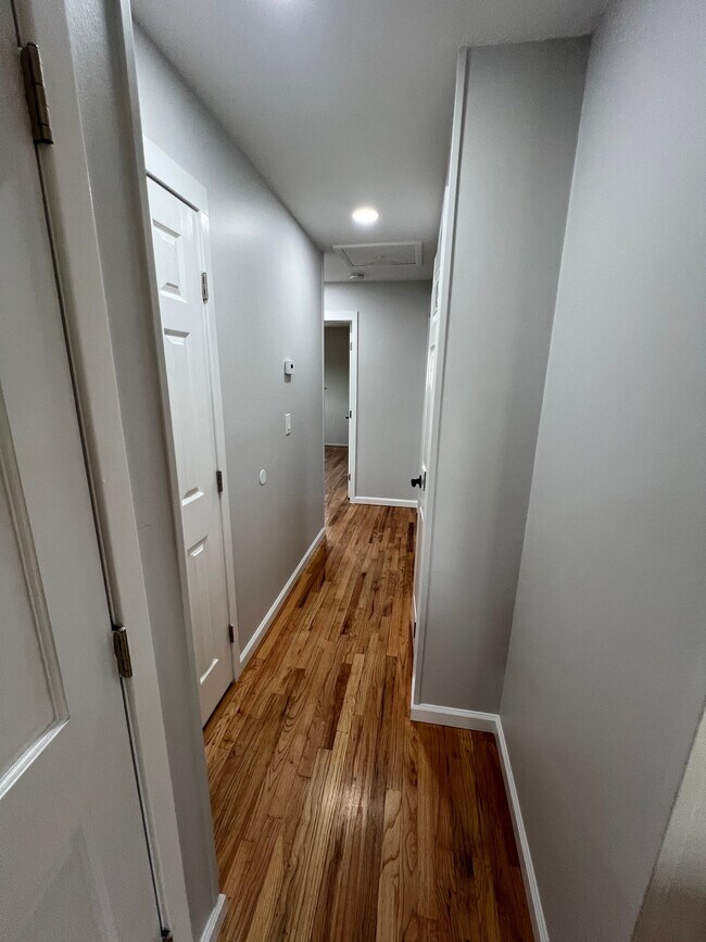 Foto del edificio - 13 Maple Ln