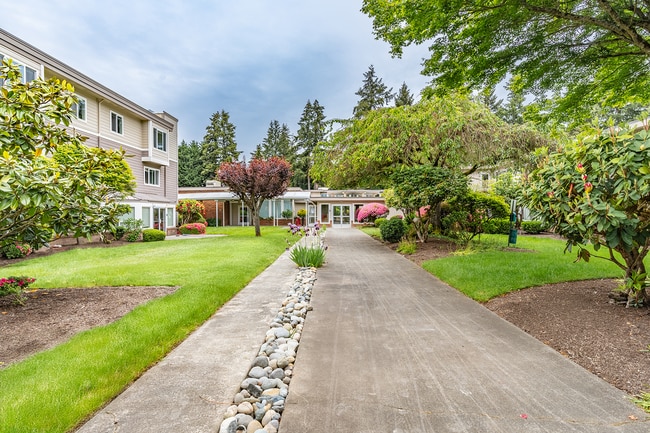 Foto del edificio - Crossroads Garden Apartments