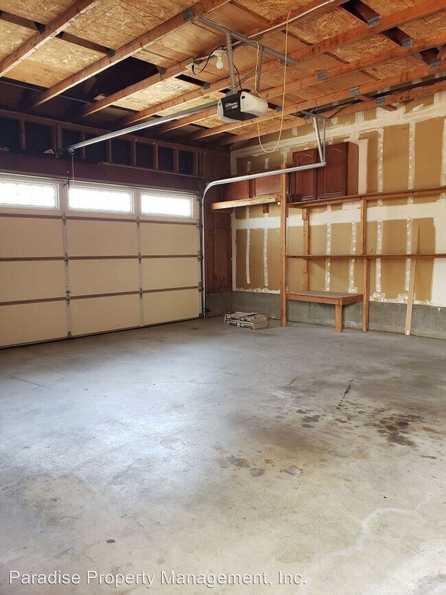 Building Photo - 3 br, 2.5 bath House - 8486 Northbank Drive