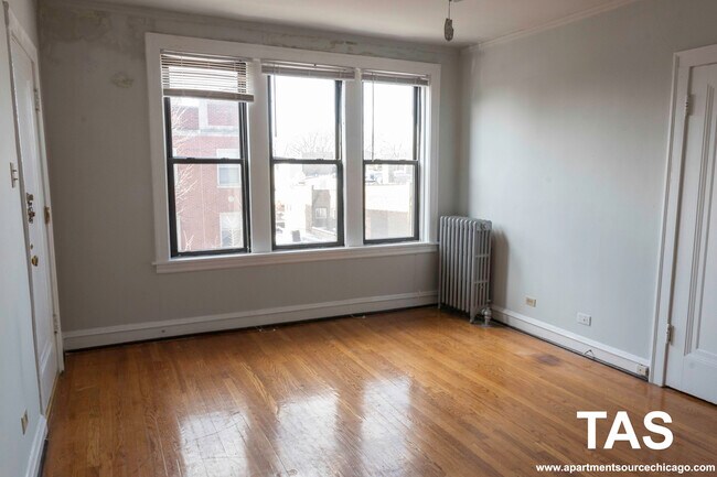 Building Photo - 4105 N Kedzie Ave