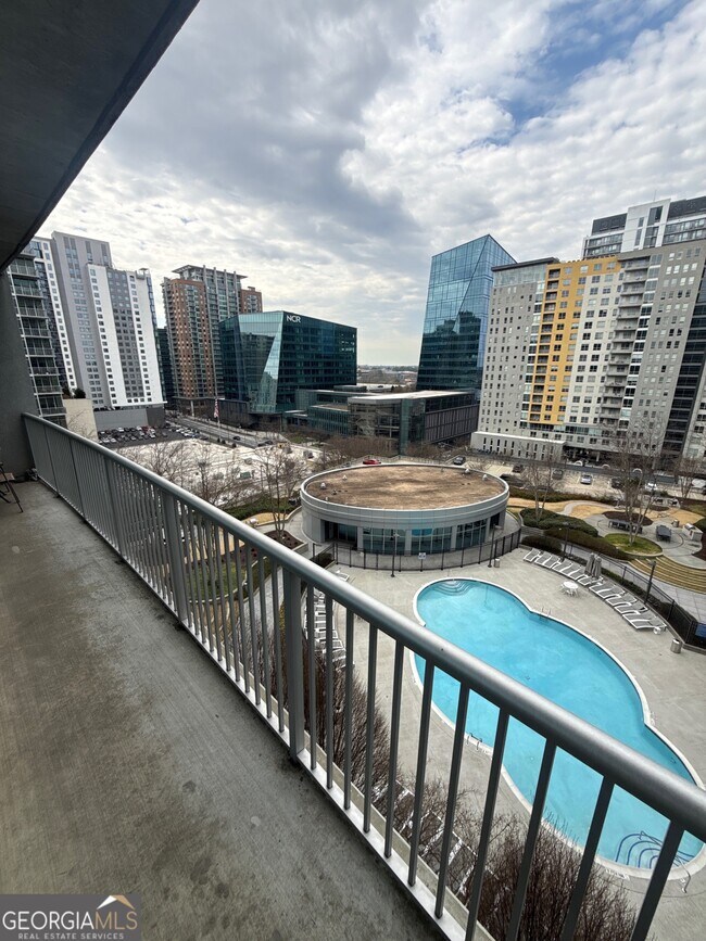 Foto del edificio - 950 W Peachtree St NW