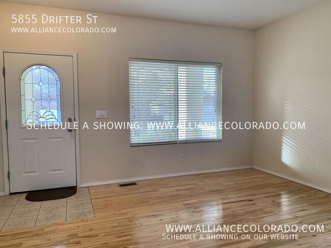 Building Photo - 5855 Drifter St