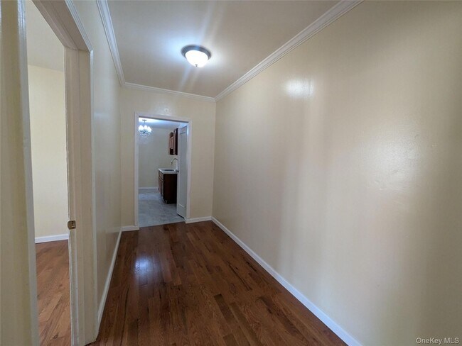 Foto del edificio - 205-11 110th Ave