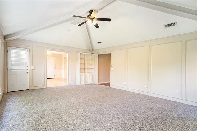 Foto del edificio - 802 Pebblebrook Dr