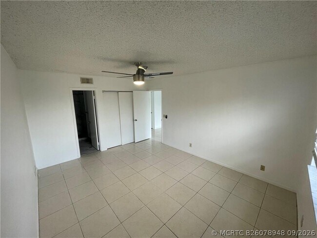 Building Photo - 9033 Wiles Rd