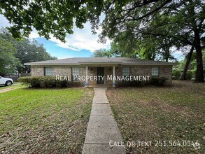 Building Photo - 6626 Deborah Dr E