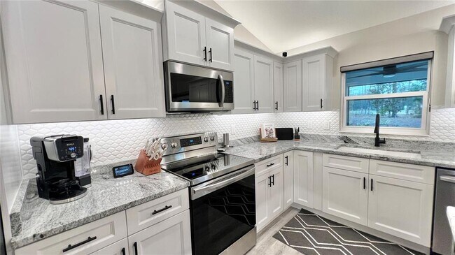 Foto del edificio - 6944 SW 179th Ct Rd