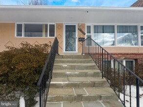 Building Photo - 3915 Terrace Dr