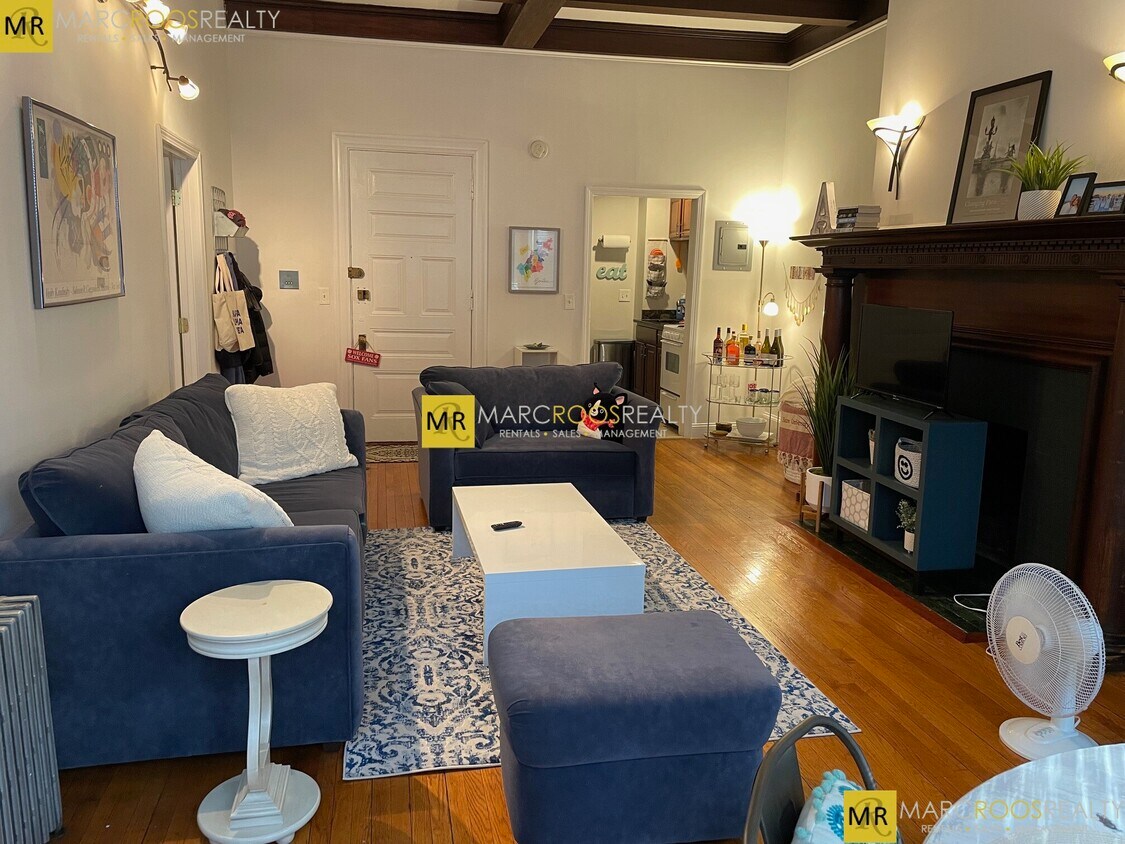 Foto principal - 465 Commonwealth Ave