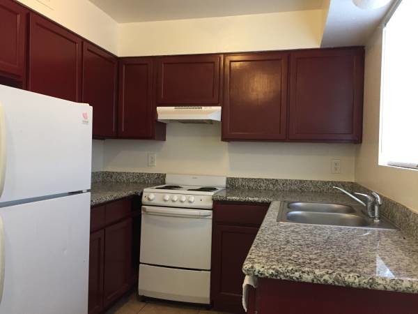 Primary Photo - 3025 N 36th St