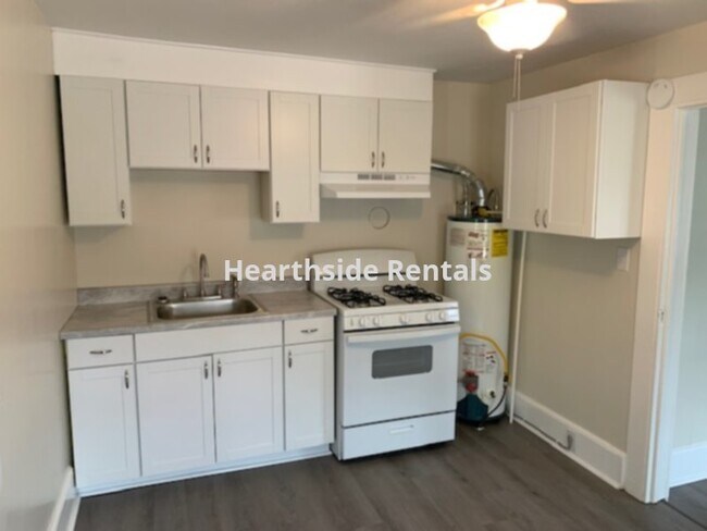 Foto del edificio - **1 Bedroom 1 Bath Duplex Near Medical Dis...