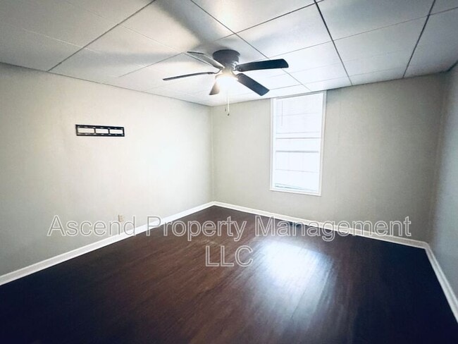 Foto del edificio - 2111 Chamberlain Ave.