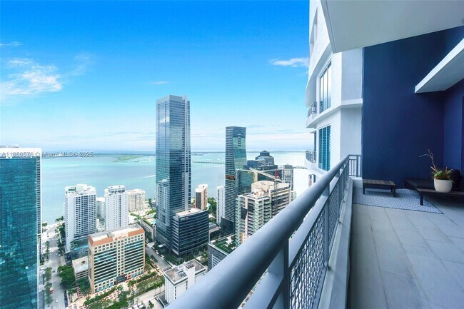Foto del edificio - 60 SW 13th St