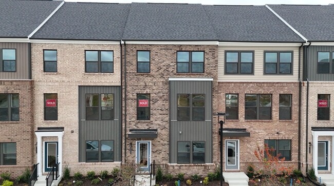 Foto del edificio - 9454 Belladdie Way