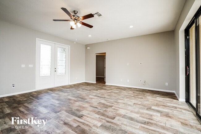 Foto del edificio - 1829 NW 23rd Ave