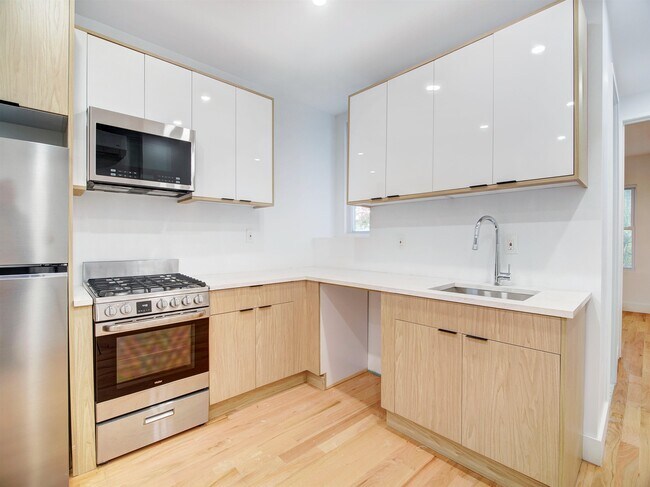 Foto del edificio - 151 Williams Ave