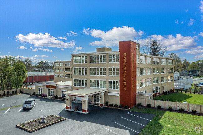 Building Photo - Harden Plaza