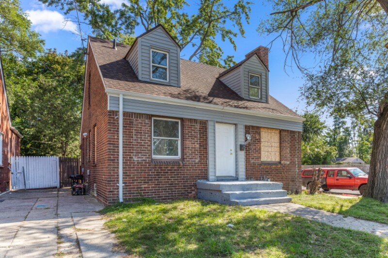 Foto principal - 16800 Ward Ave