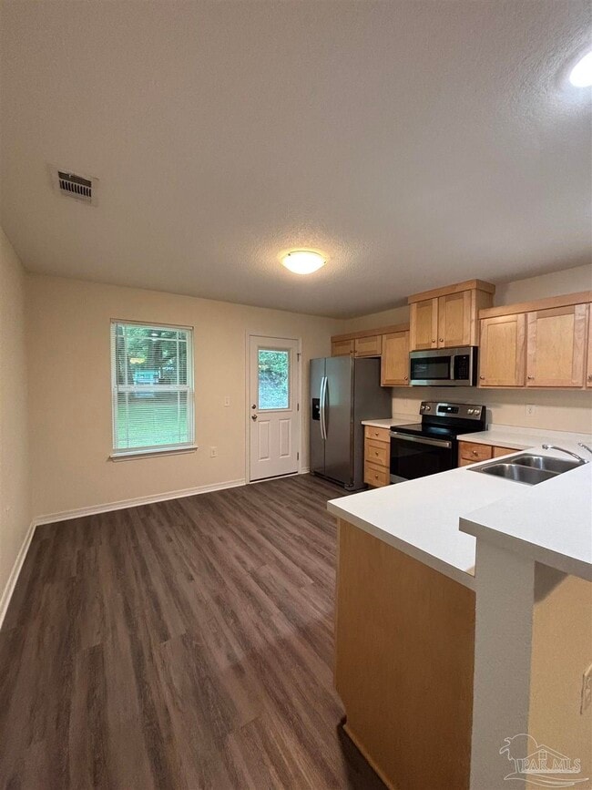 Building Photo - 6550 Maddox Rd