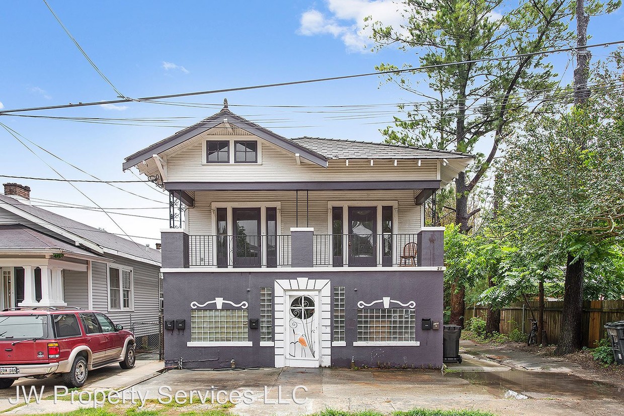 Primary Photo - 318 N Olympia St
