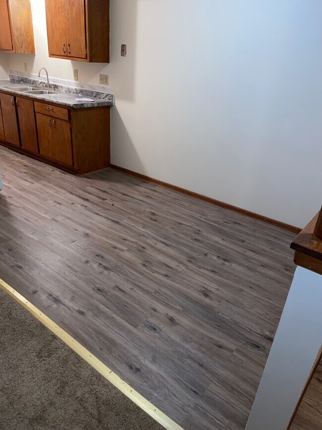 DINING AREA - 6425 W Norwich Ave