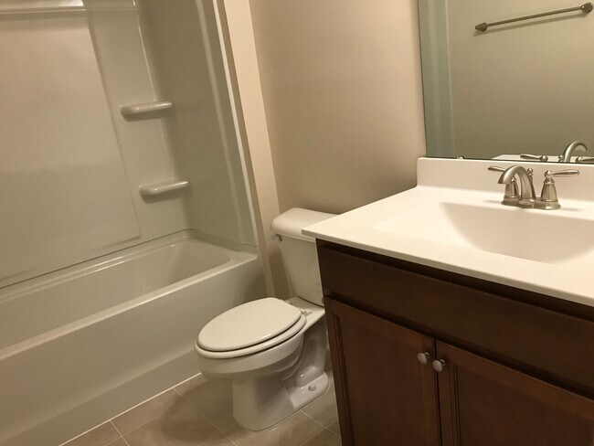 Building Photo - 2216 Red Knot Ln