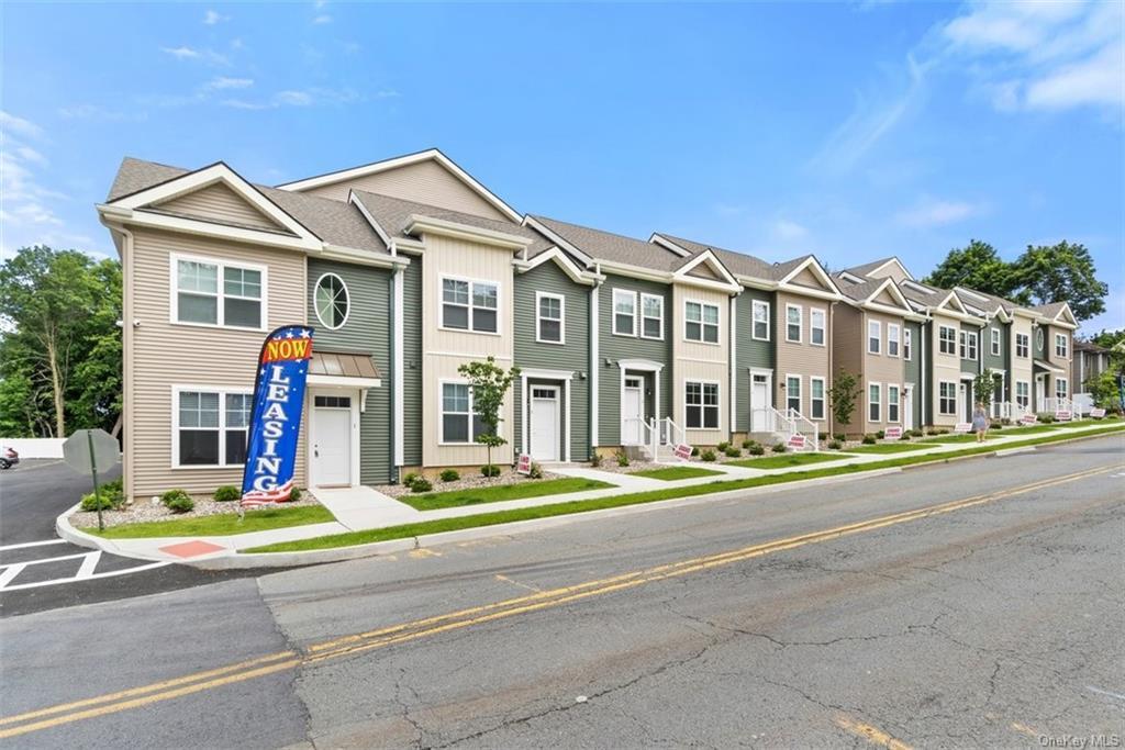 75 Forester Ave, Warwick, NY 10990 Room for Rent in Warwick, NY