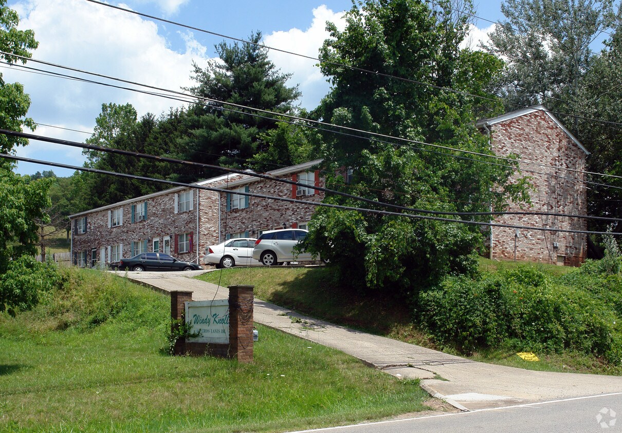 Primary Photo - 640 Cross Lanes Dr