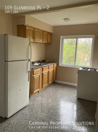 Foto del edificio - 109 Glenridge Pl